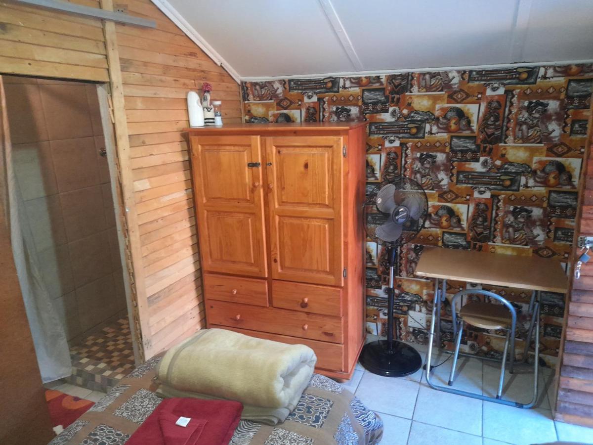 بيت شباب 1322 Backpackers International بريتوريا المظهر الخارجي الصورة